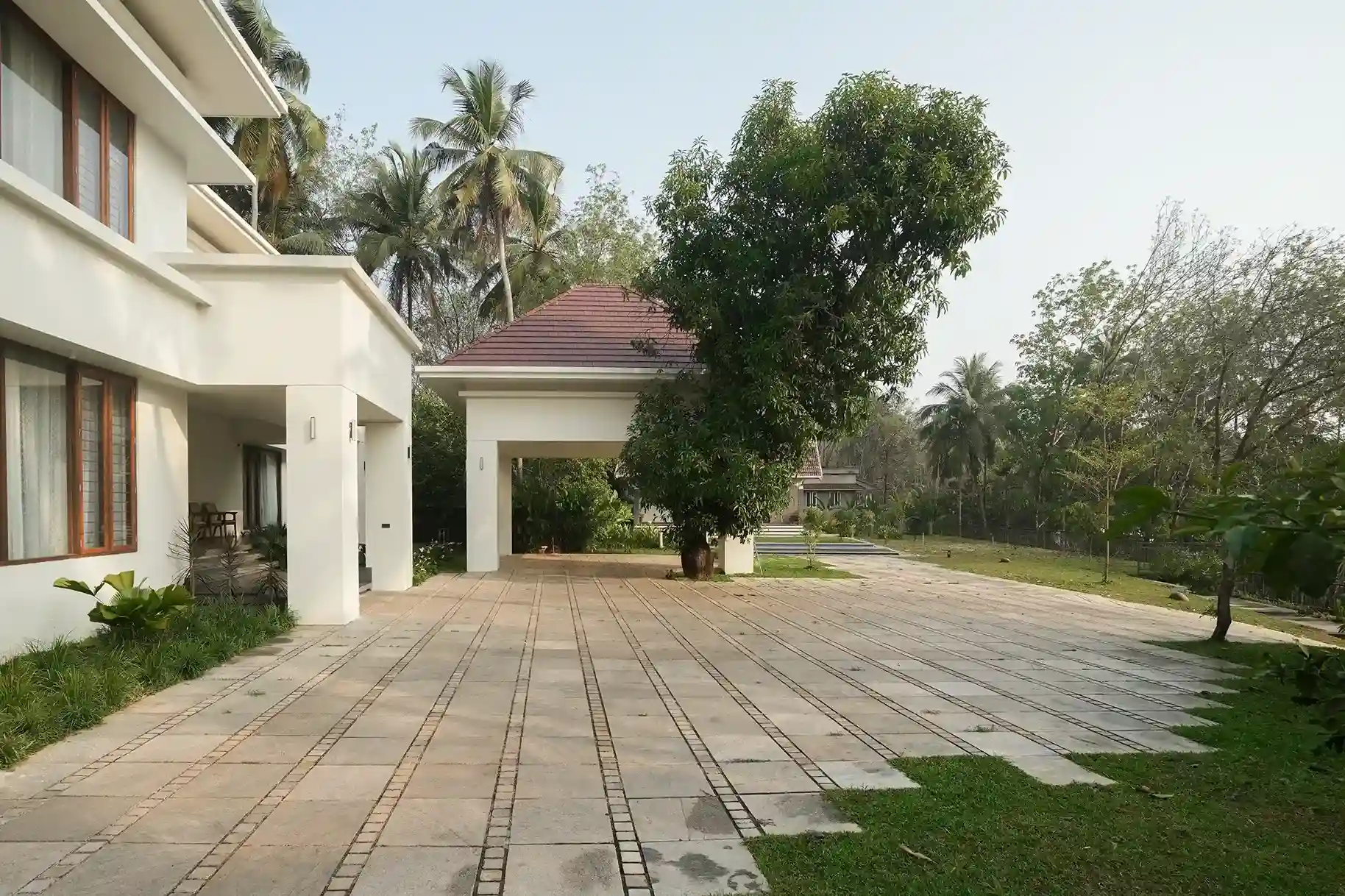 kerala style luxury neoclassical home