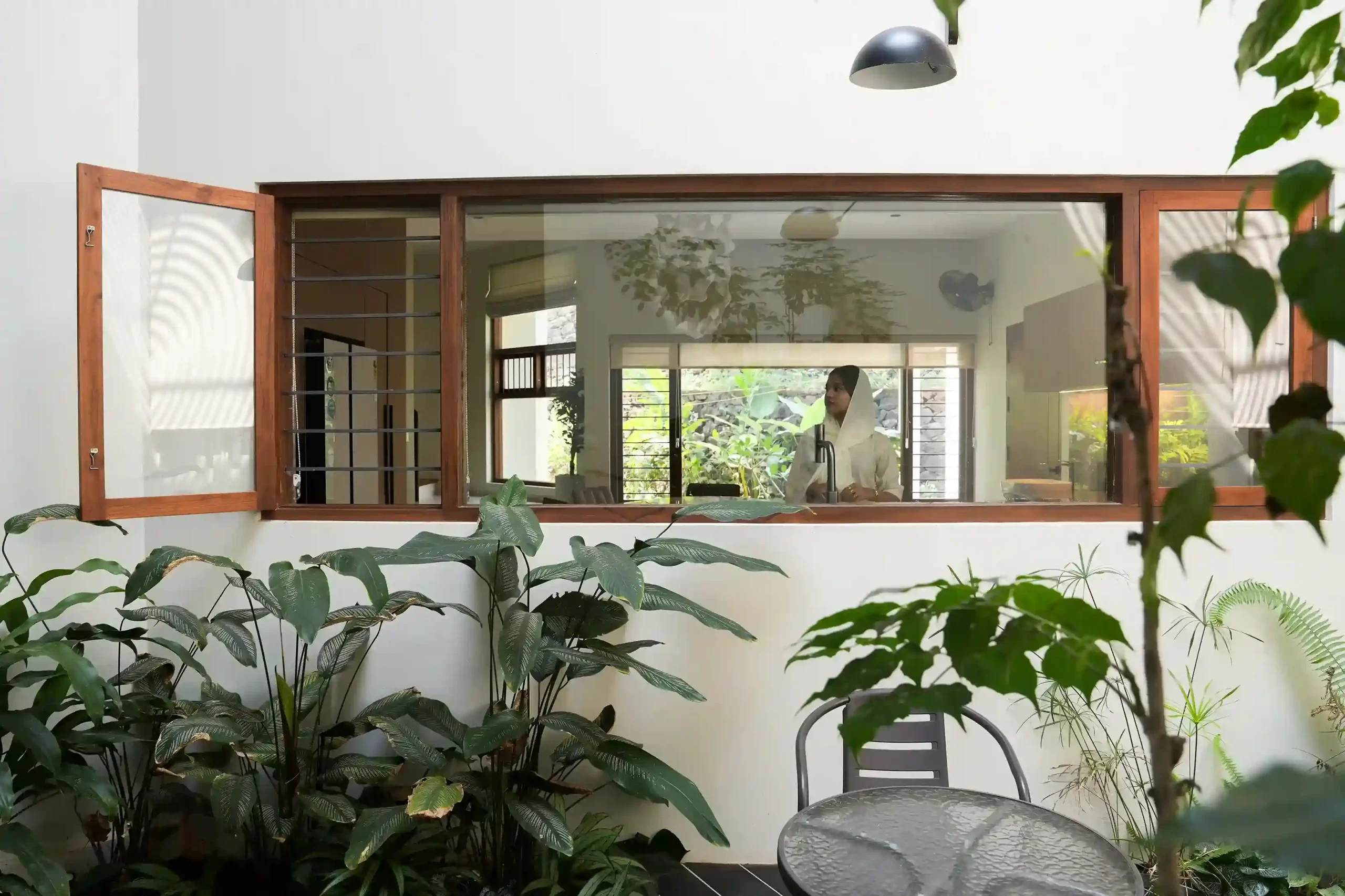 raaha-mansion-natural-light-courtyard