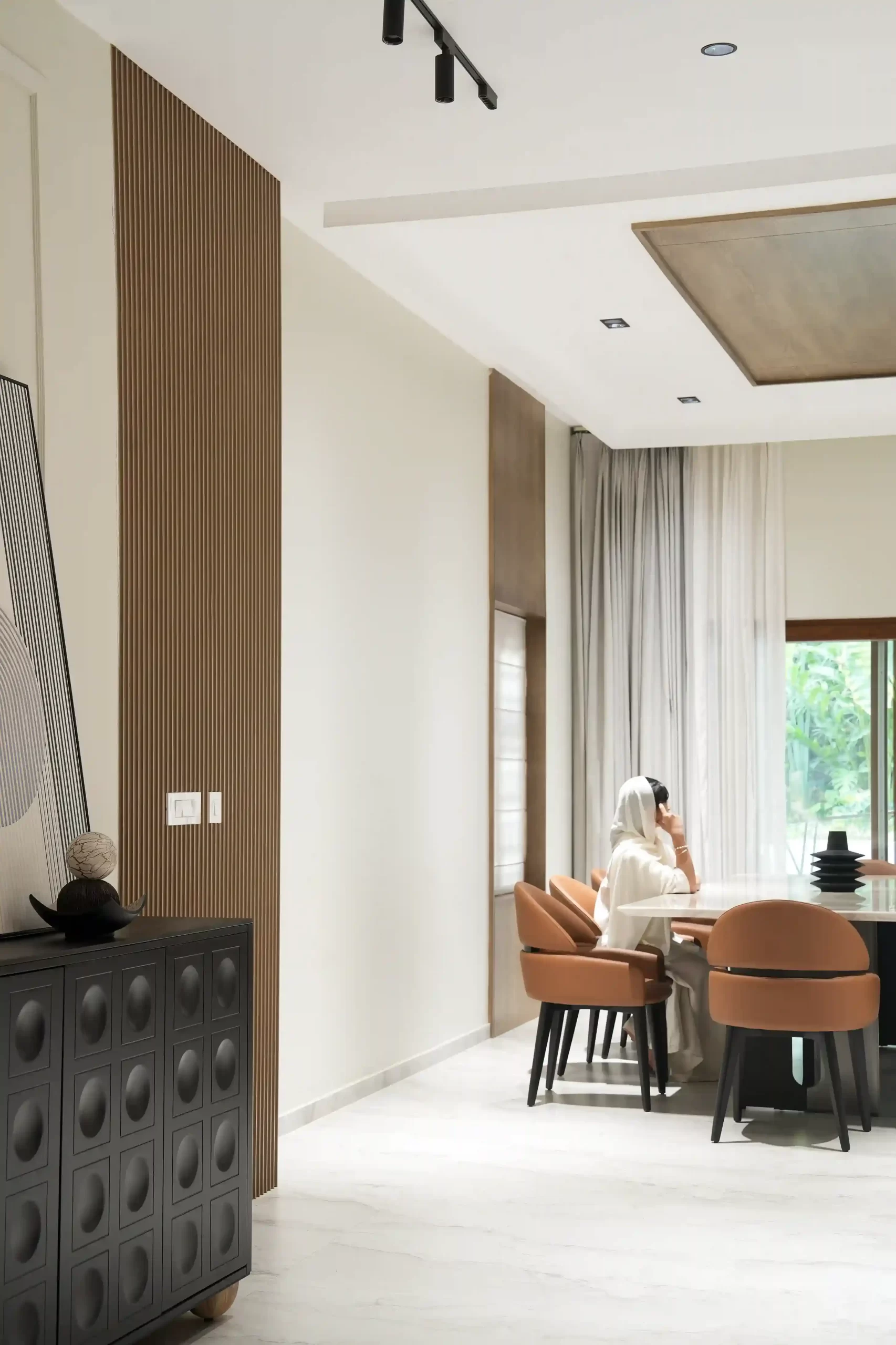 raaha-mansion-spacious-dining-area-renovation