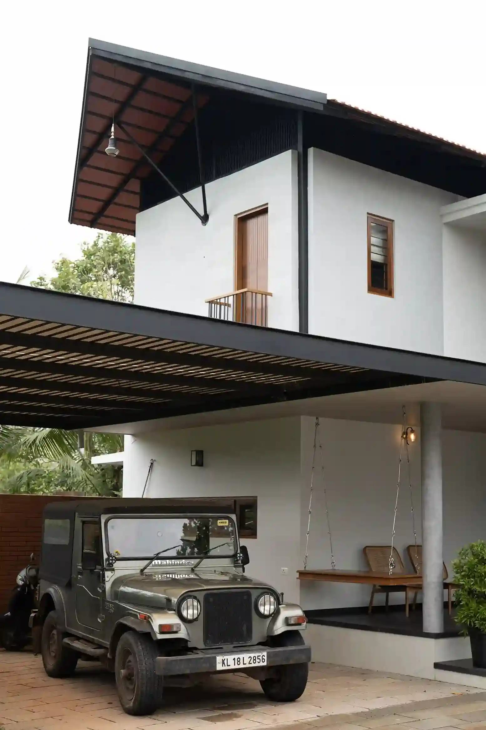 FRONT ROOF 001_11zon