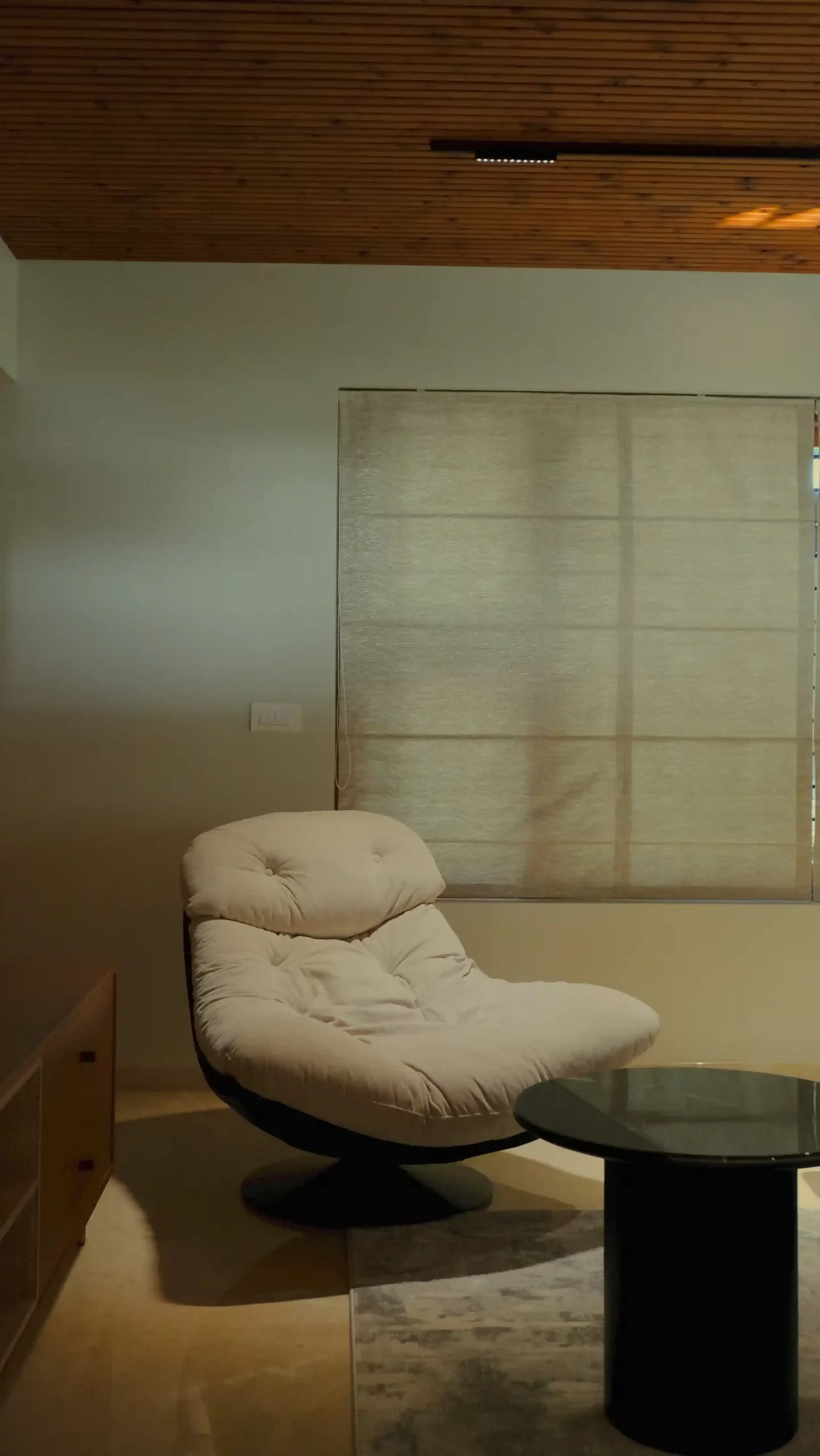 modern-tv watching-nook-interior-design-project-echo.