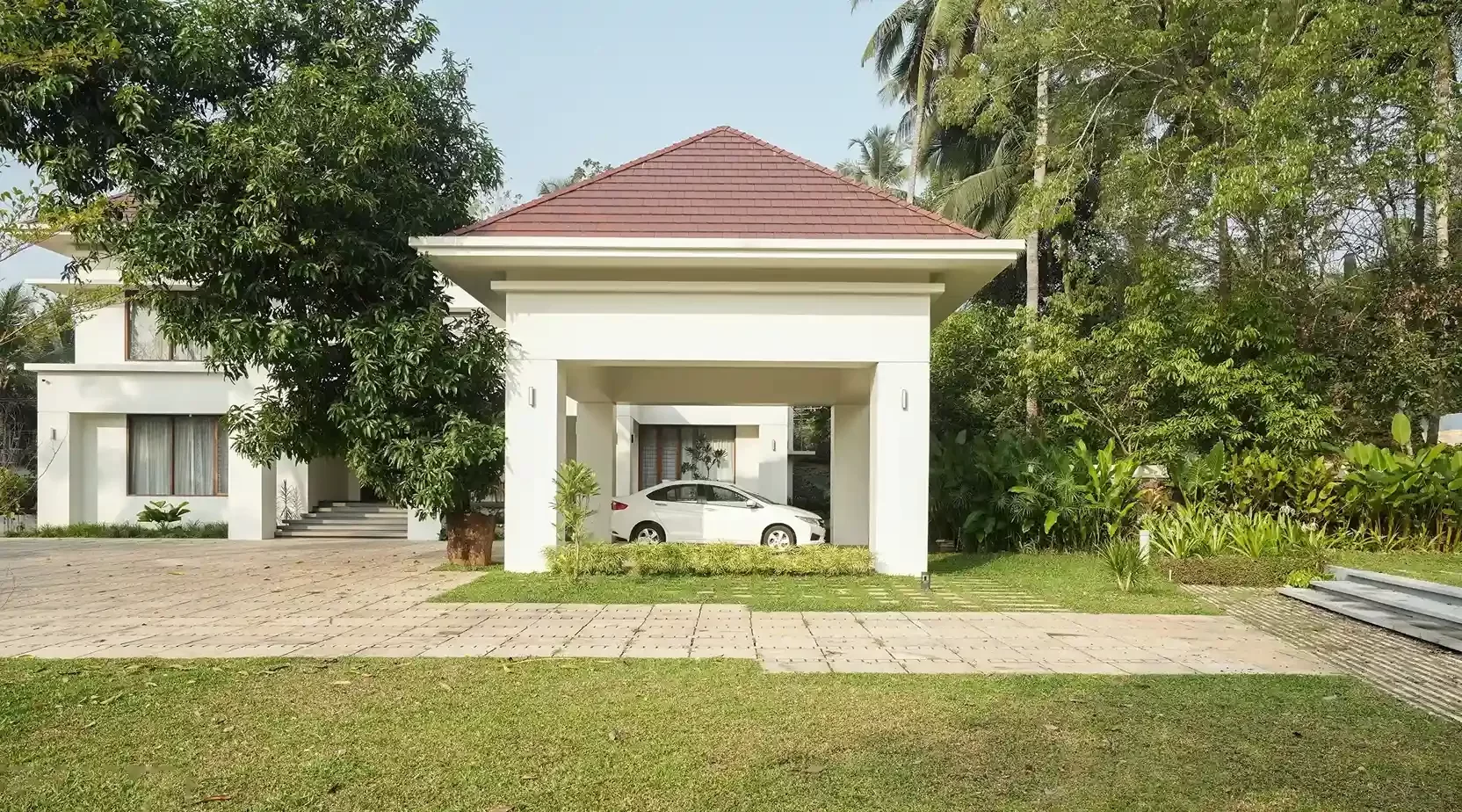 Contemporary residence design in Malappuram by Form Architects and interior designers, blending modern style with functional layouts.